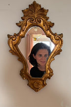 Deux petits miroirs dorés