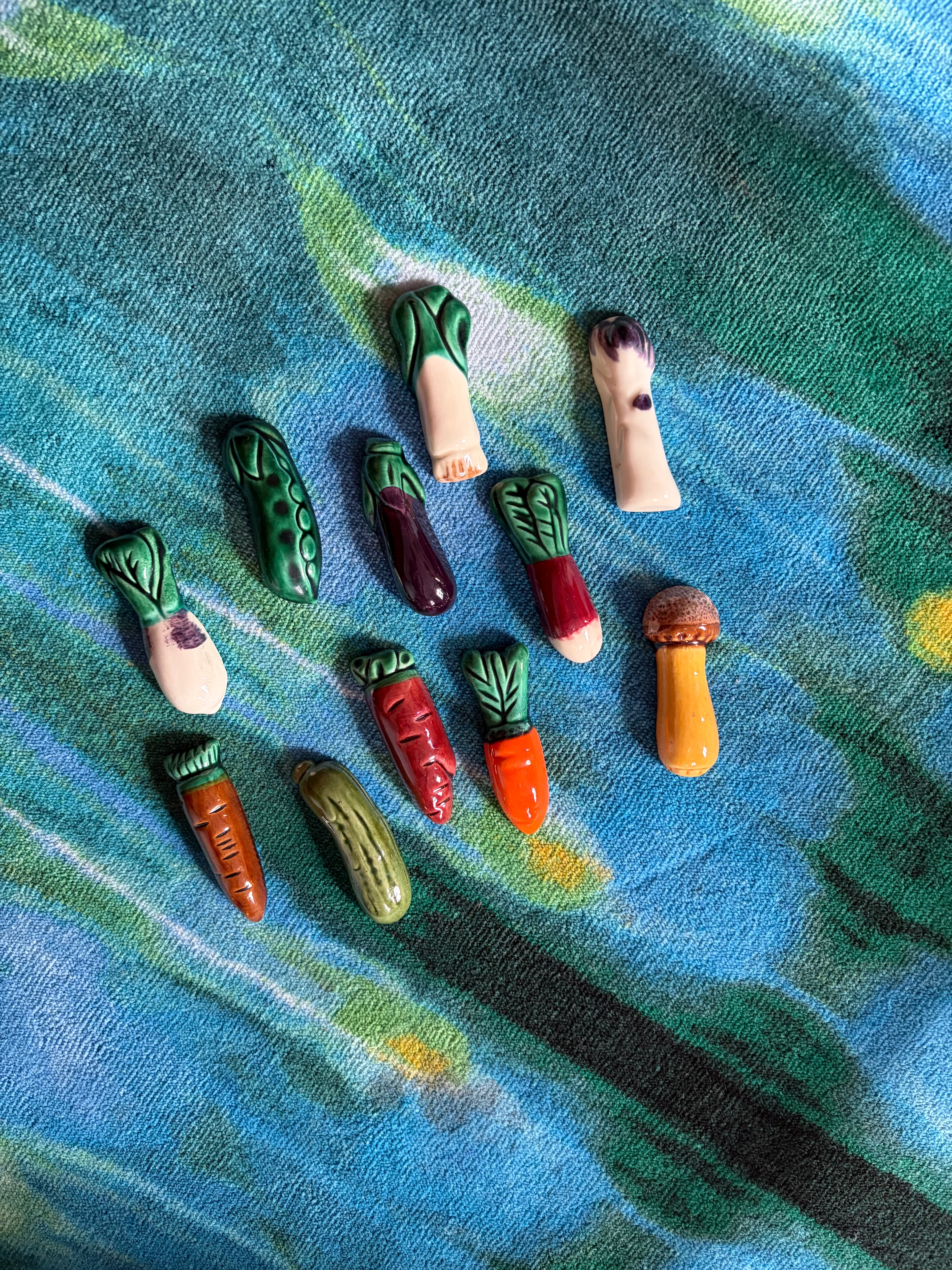 11 porte-couteaux légumes en barbotine