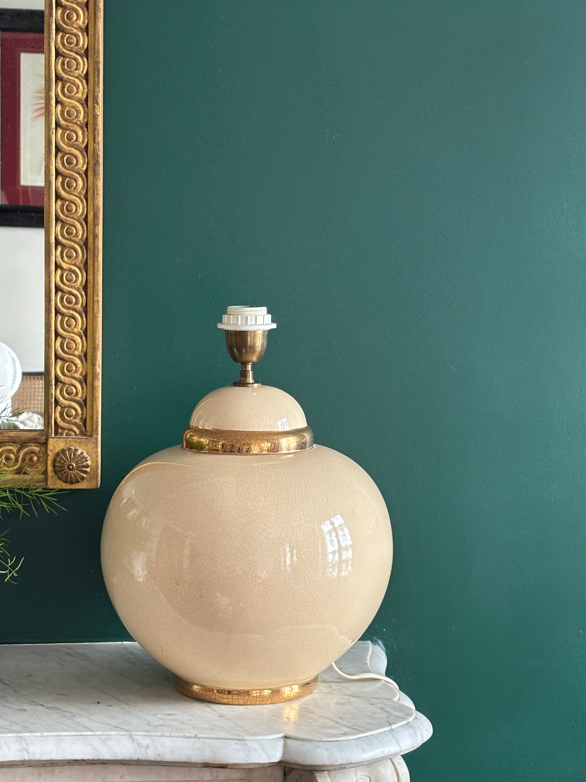 Kostka, pied de lampe