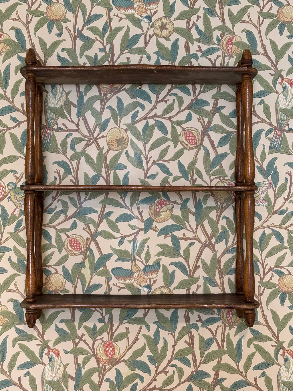 Etagère murale à trois étages