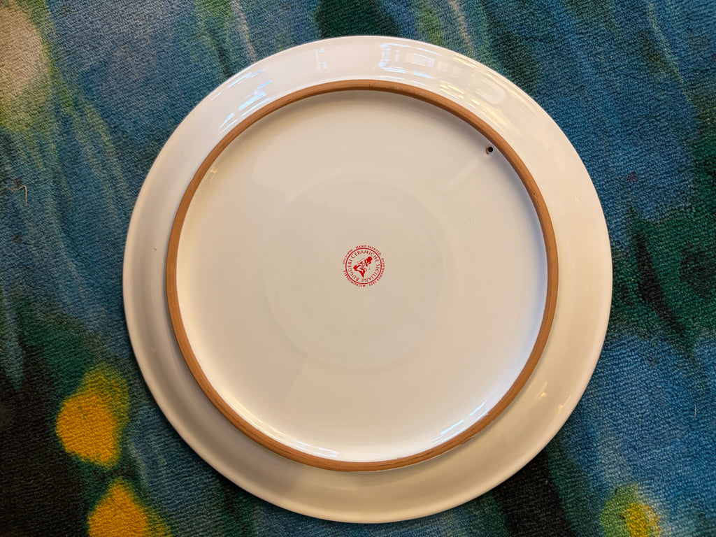 Plat peint à la main